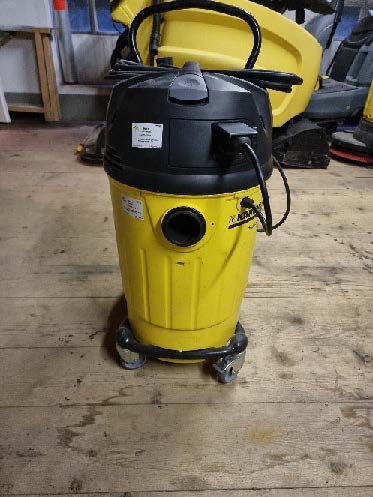 Aspirateur à eau avec pompe immergée NT 611-Eco K
